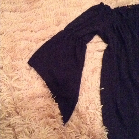 Top - Picture 2 of 8